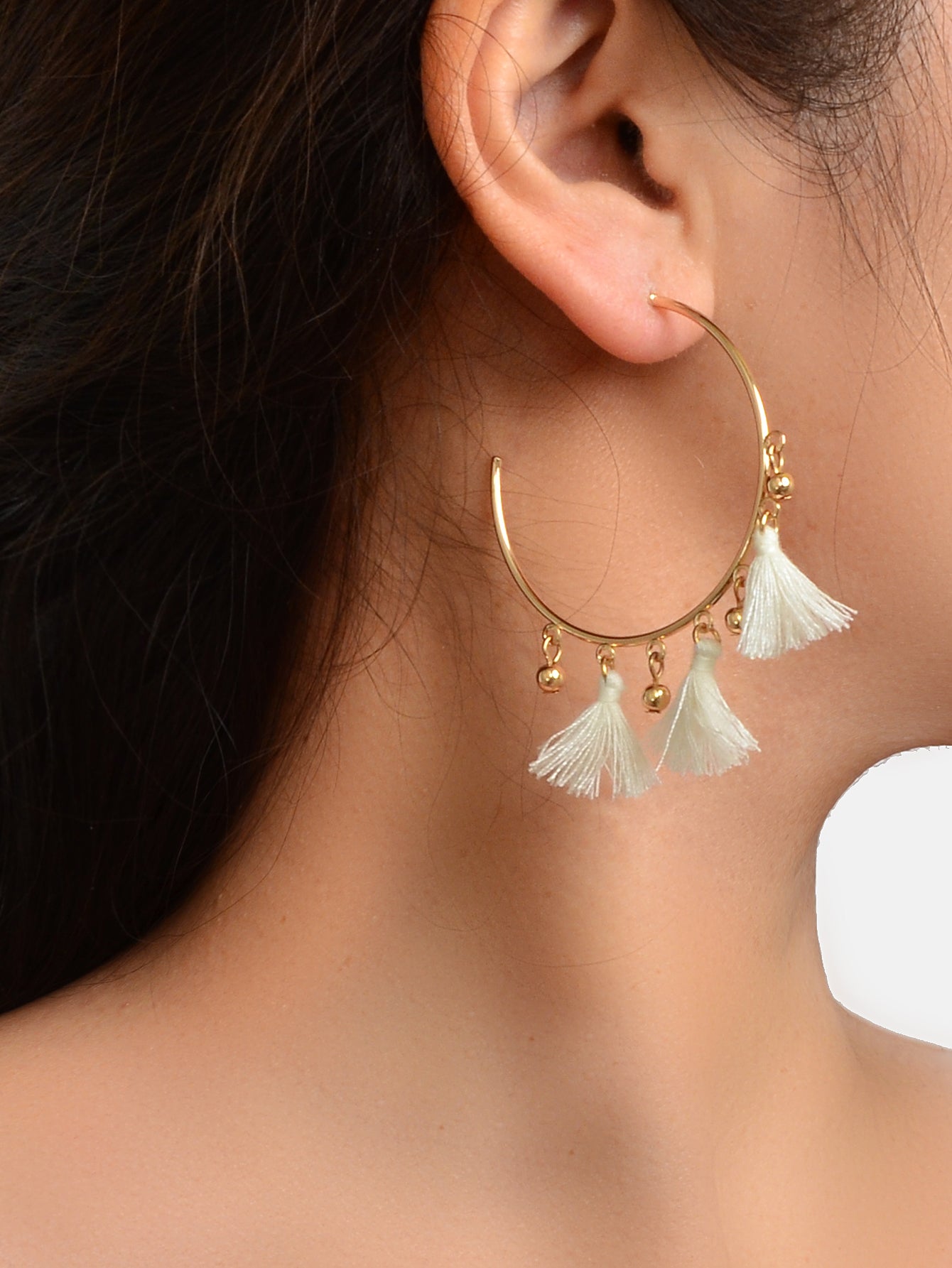Ethnic Jewellery Boho Chic White Tassel Gold Circle Huggie Hoop Trendy Earrings