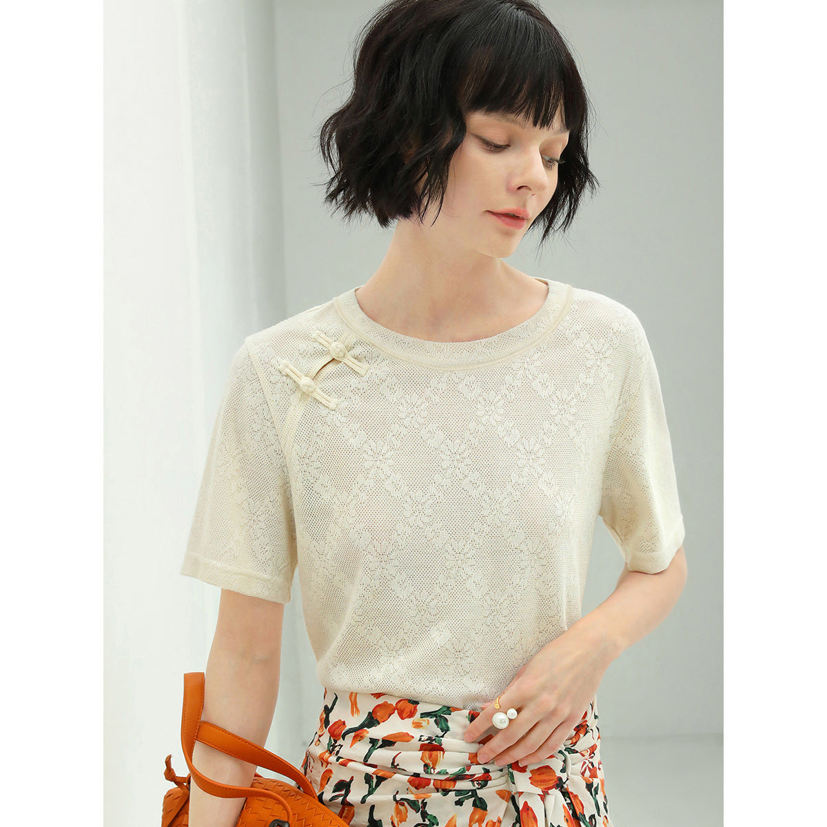 Floral Shoulder Knot Knitted Ivory Tee