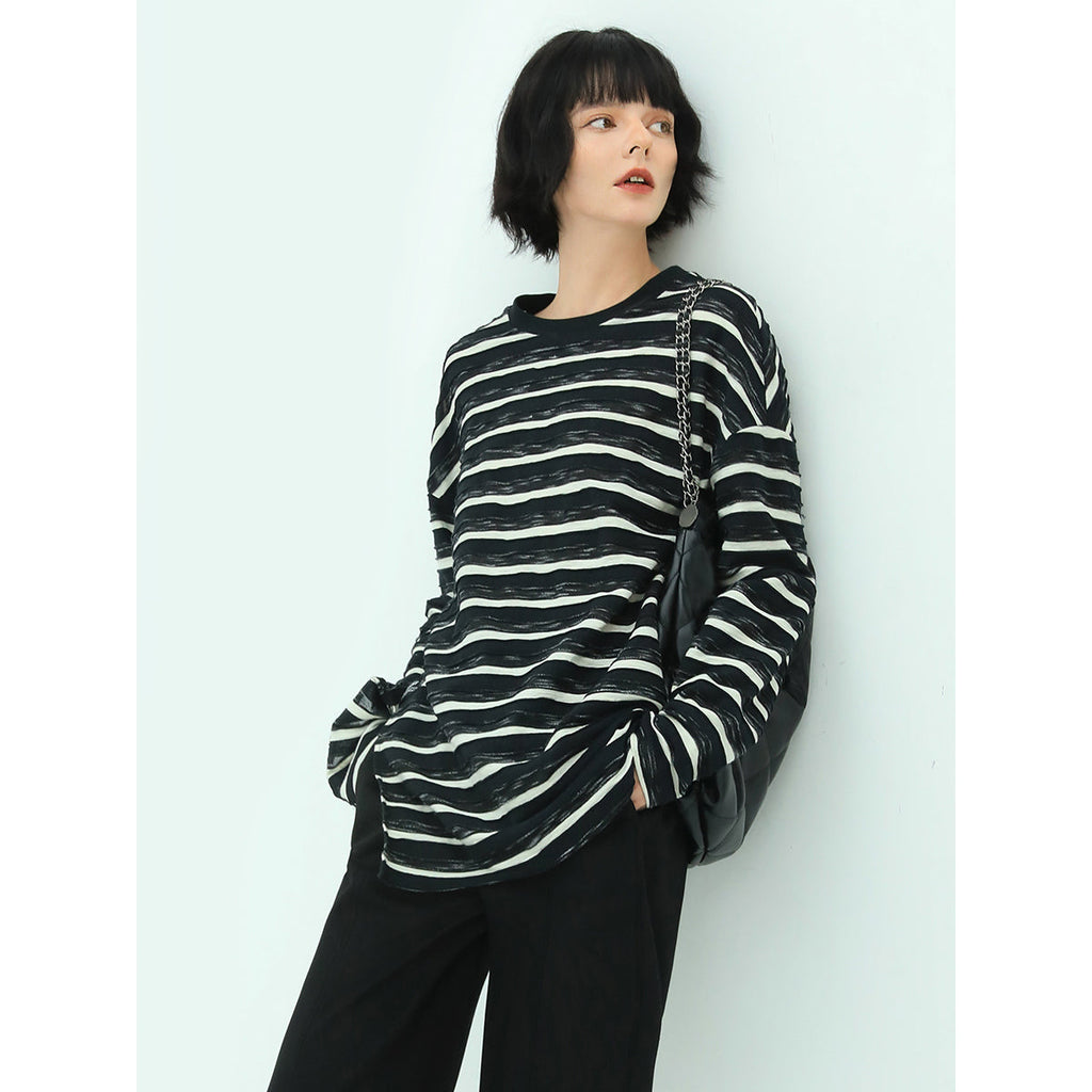 Loose Long Sleeve Striped Tee with Side Slit